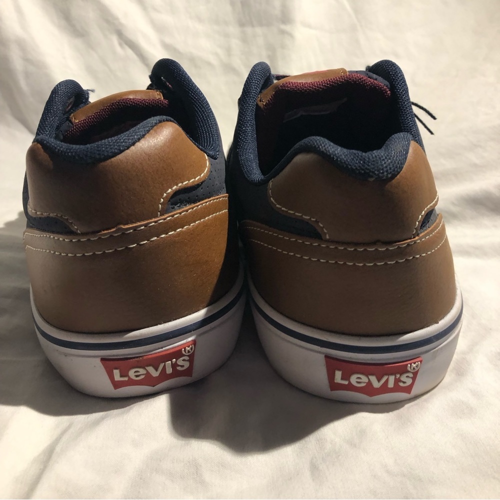 Levi Miles Sneakers Navy Blue Size 9.5 Mens NWT Flat Shoes - Picture 4 of 5